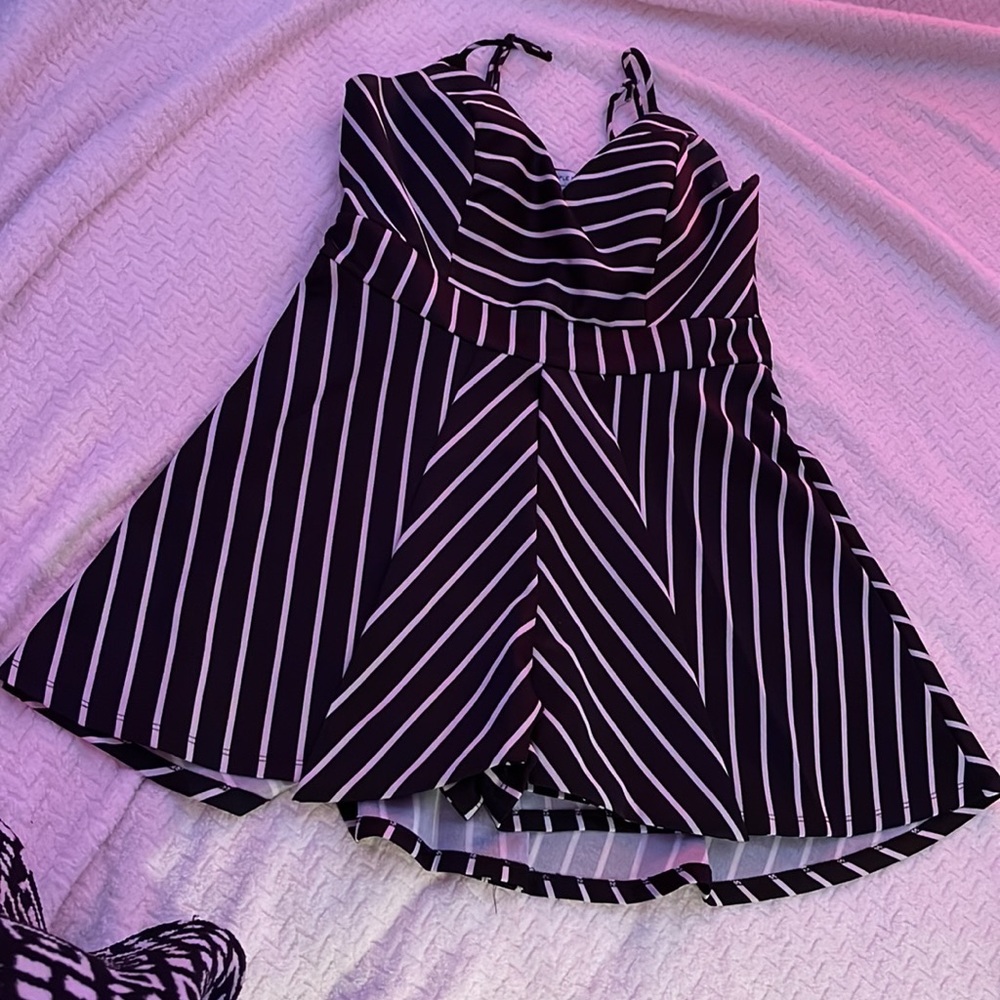 Purple Snow black and white stripes shirt romper Sz L